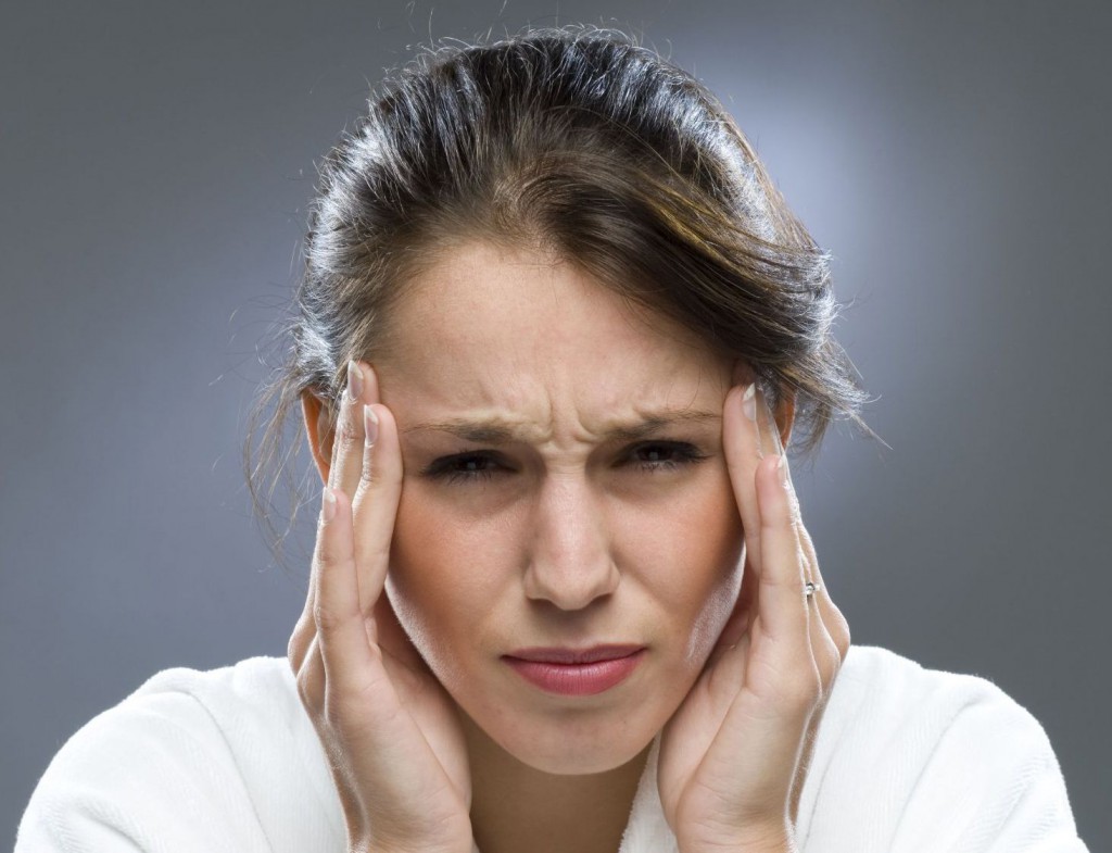 Проблемы с позвоночником вызывают сильные головные боли